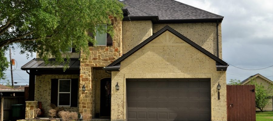 Les_conseils_pour_bien_choisir_sa_porte_de_garage